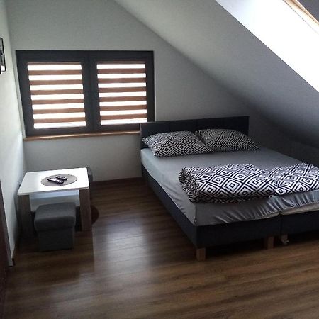 Wynajem Pokoi Wiki Apartment มิโคไวกี ภายนอก รูปภาพ