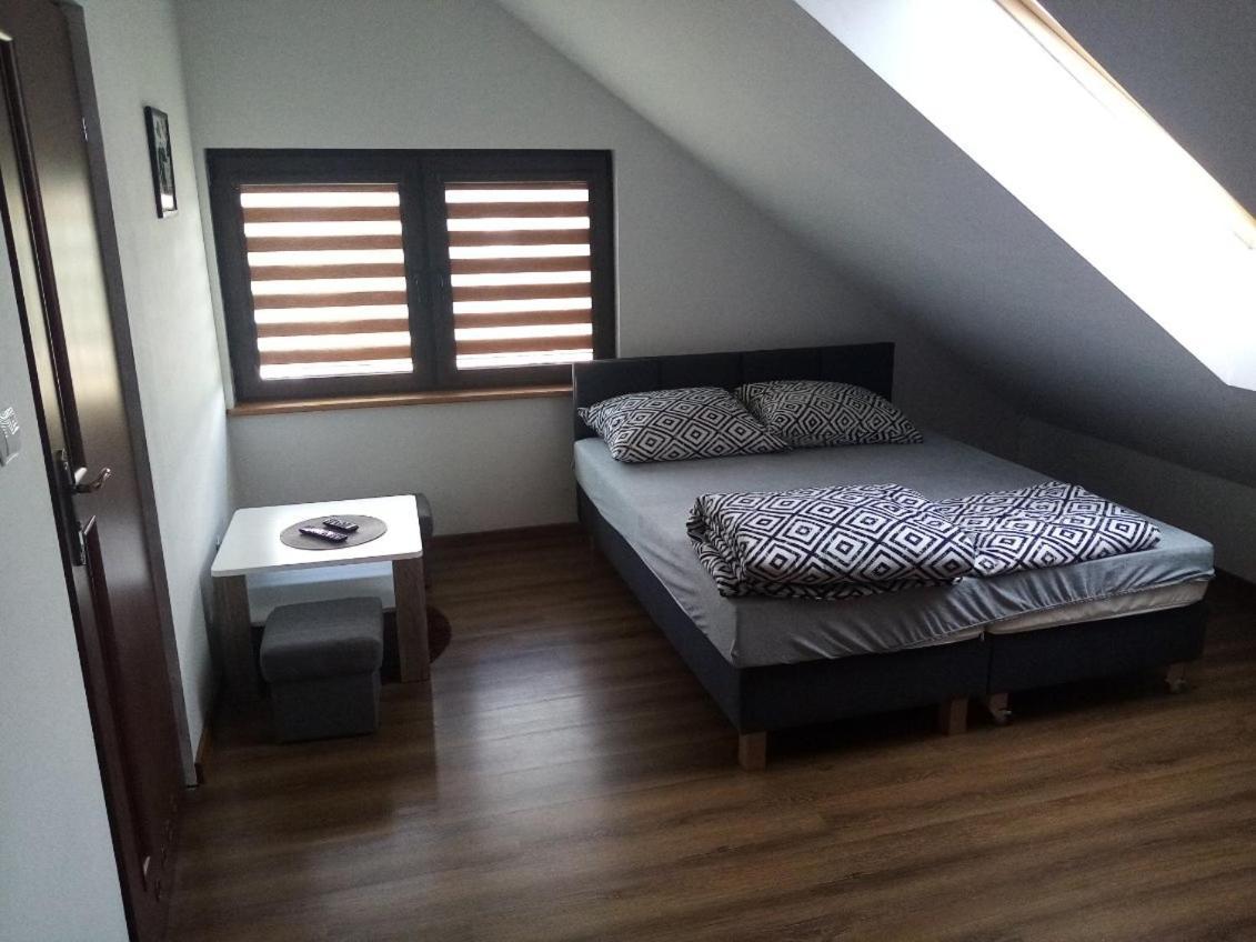 Wynajem Pokoi Wiki Apartment มิโคไวกี ภายนอก รูปภาพ